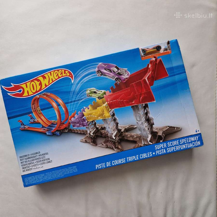 Hot Wheels didžiulė lenktynių trasa su triukais
