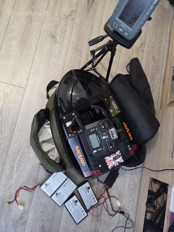 Žvejybos pašarų gabenimo laivelis GPS+echolot