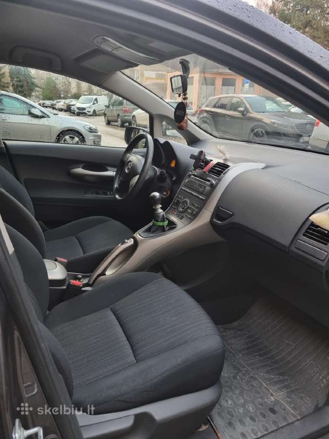 Toyota Auris - nuotraukos Nr. 16