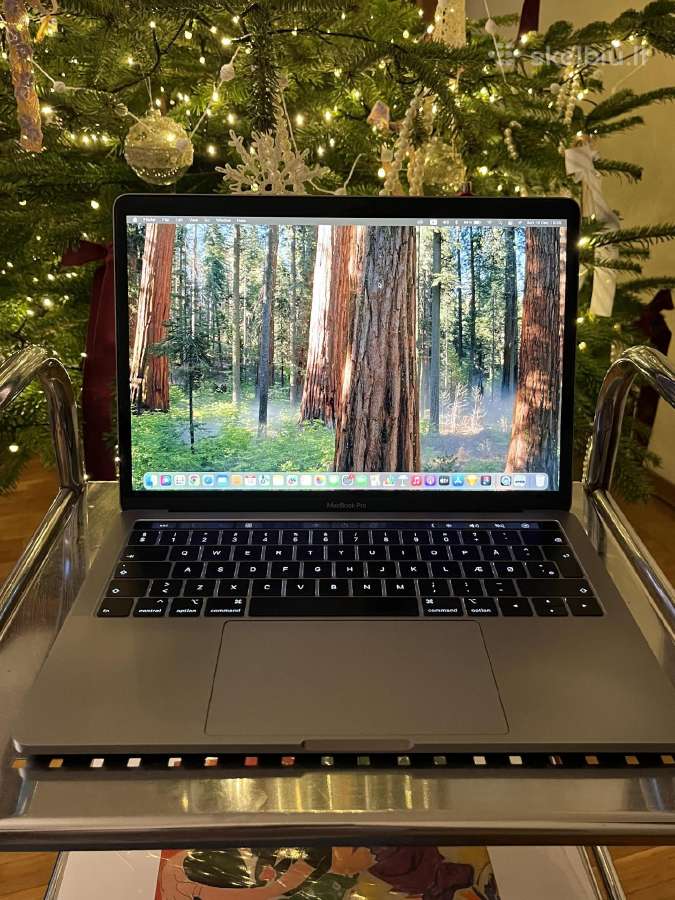 MacBook pro 13 2019