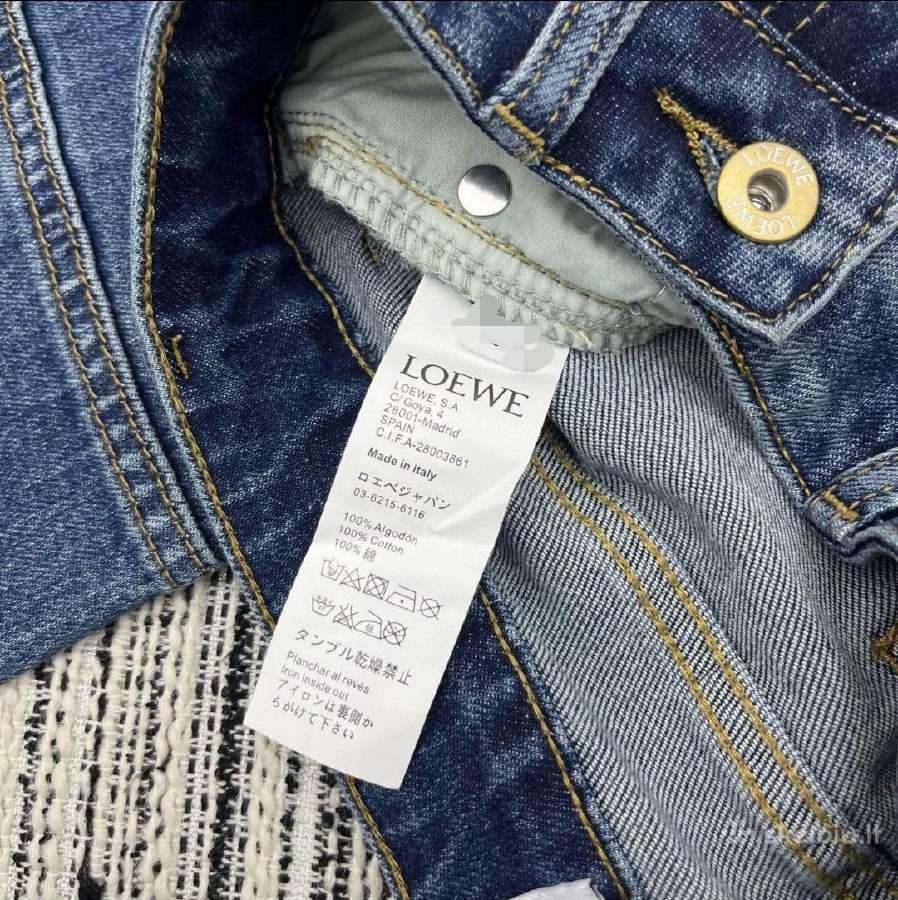 Platėjantys Loewe džinsai - nuotraukos Nr. 8