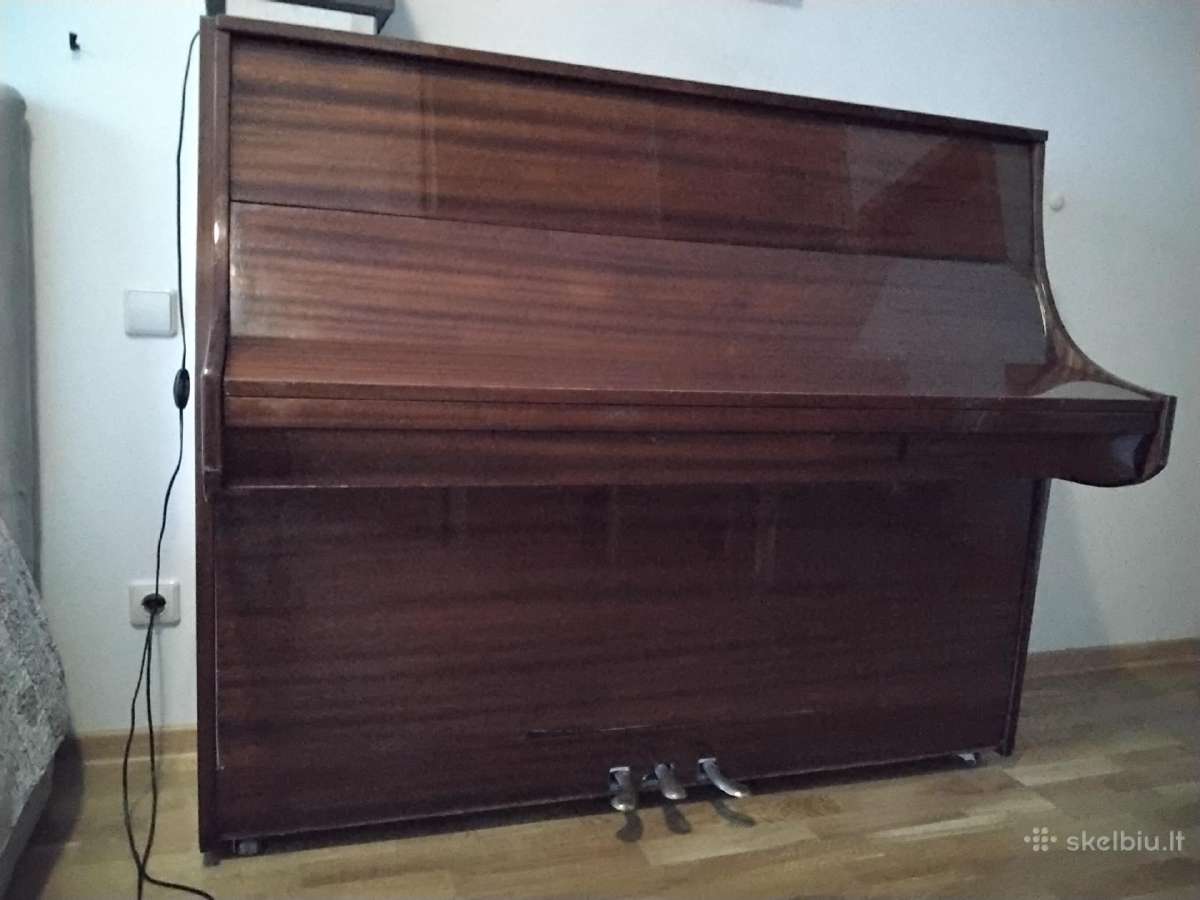 Krasnij Oktiabr trijų pedalų pianinas - nuotraukos Nr. 3
