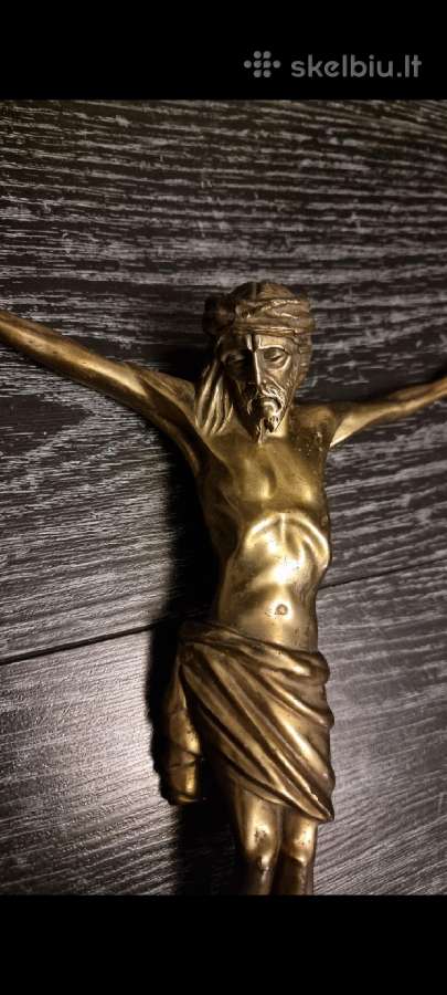 Sena Jezaus bronzine figurele