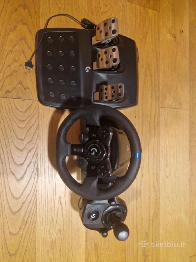 Žaidimų vairo su Rėmu Logitech G923 (ps/pc) nuoma - nuotraukos Nr. 3