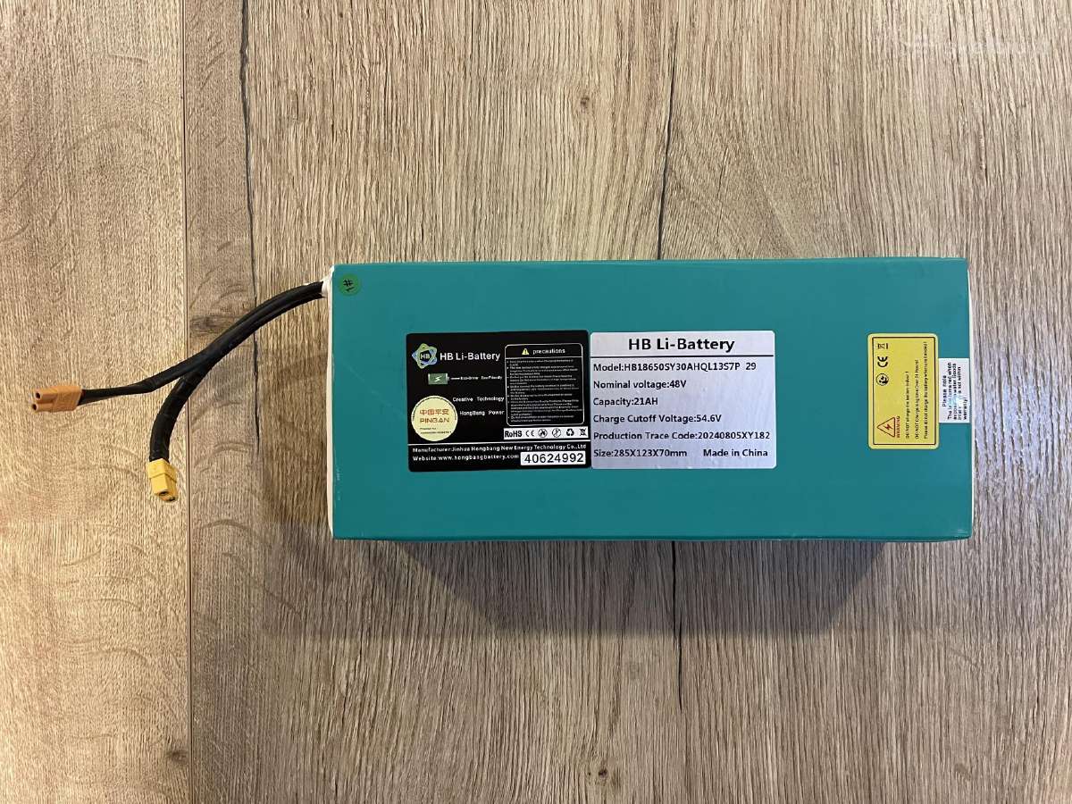Elektrinio paspirtuko baterija – 48v / 18ah / 21ah
