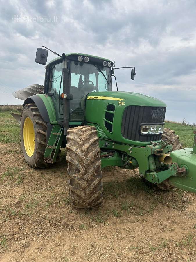 Traktorius John Deere 7530 - nuotraukos Nr. 2
