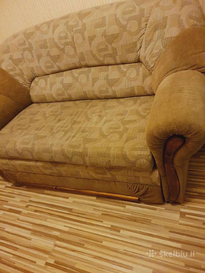 Sofa su miegamu mechanizmu ir patalynės dėže