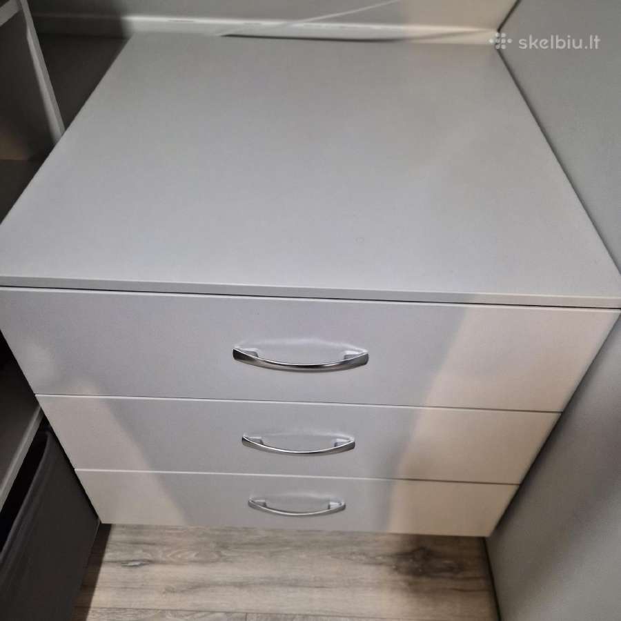 Komoda su 3 stalčiais 80x80x75