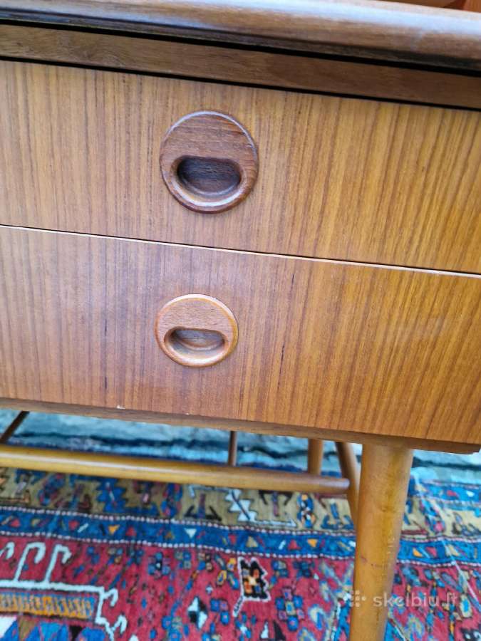 Vintažinis mid century tikmedžio rašomasis stalas - nuotraukos Nr. 12