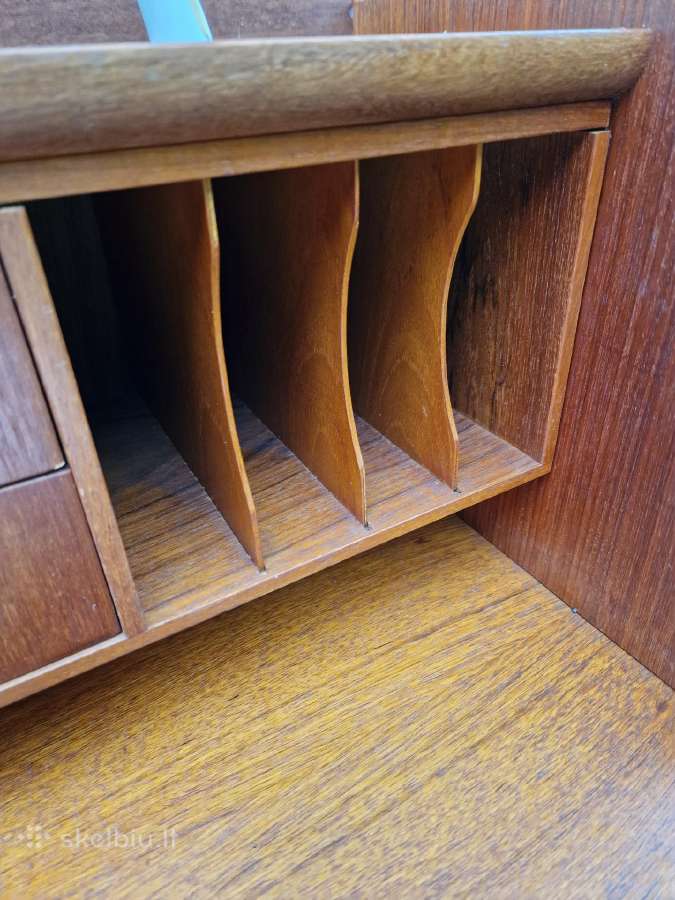 Vintažinis mid century tikmedžio rašomasis stalas - nuotraukos Nr. 18