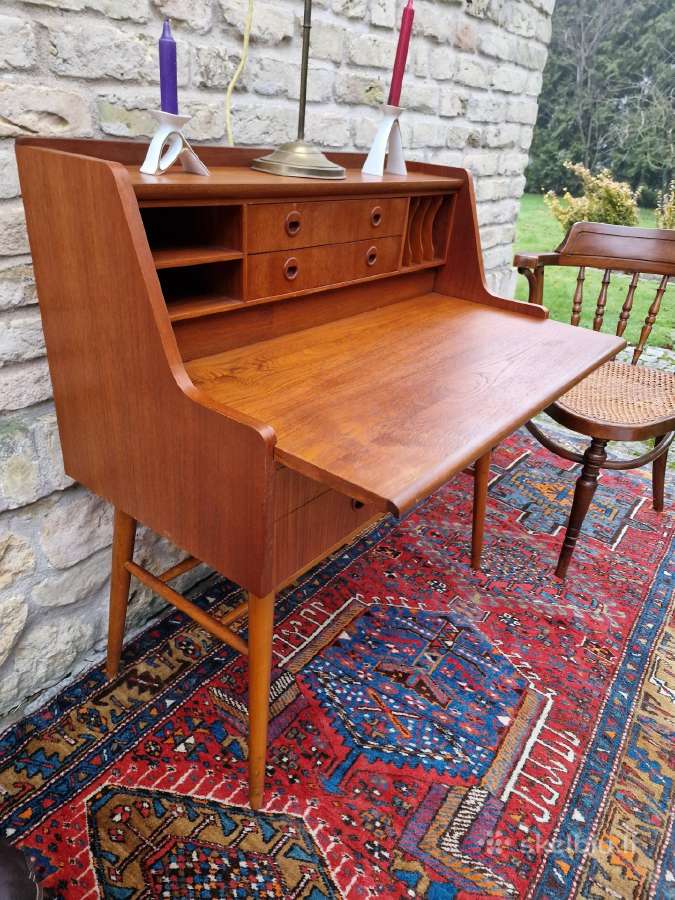 Vintažinis mid century tikmedžio rašomasis stalas - nuotraukos Nr. 20