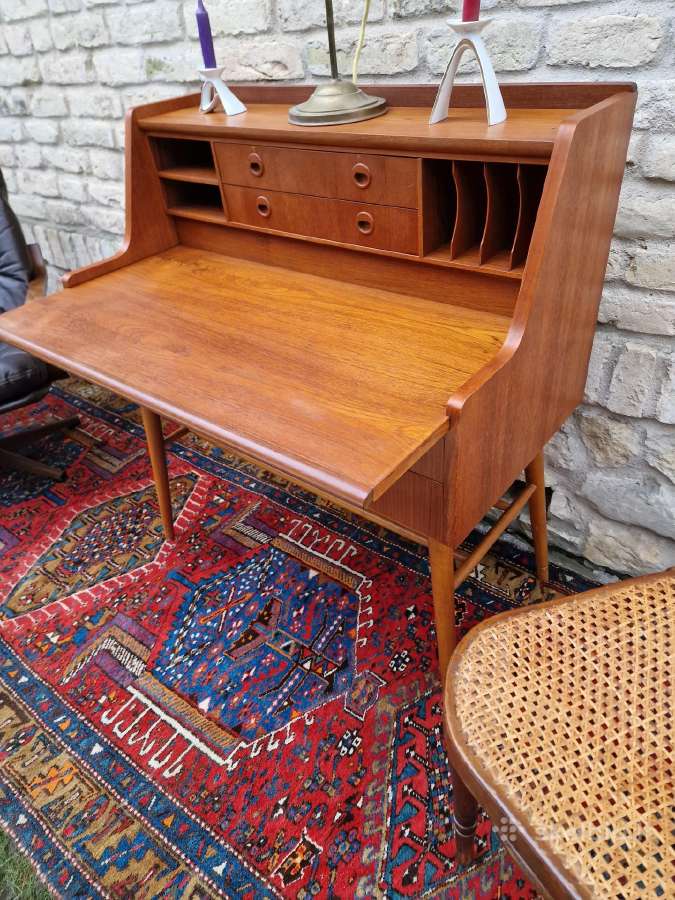 Vintažinis mid century tikmedžio rašomasis stalas - nuotraukos Nr. 23