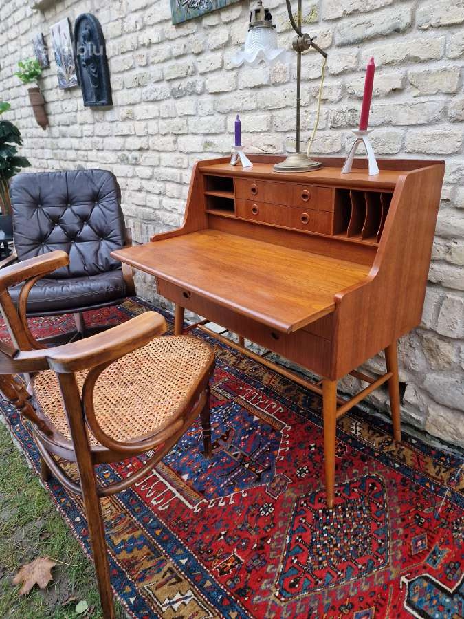 Vintažinis mid century tikmedžio rašomasis stalas - nuotraukos Nr. 26