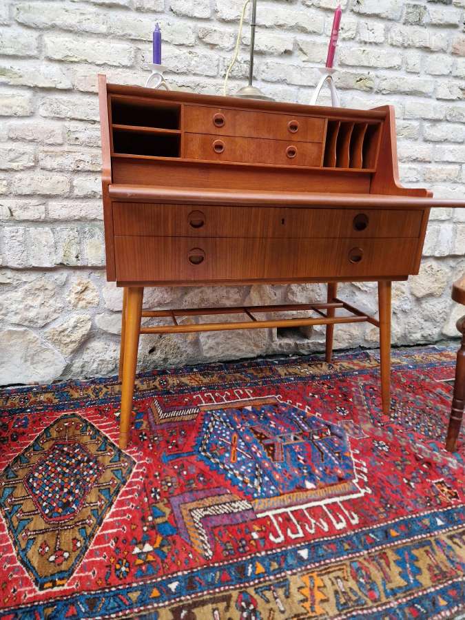 Vintažinis mid century tikmedžio rašomasis stalas - nuotraukos Nr. 29