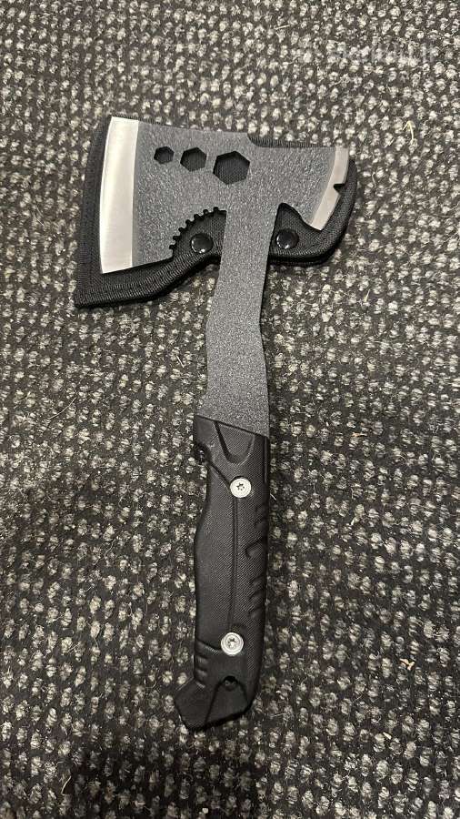 Daugiafunkcinis kirvis su dėklu l320mm
