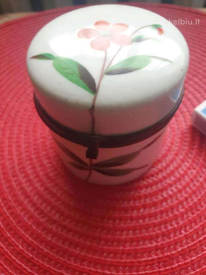 Papuošalai,papuošalų dėžutės