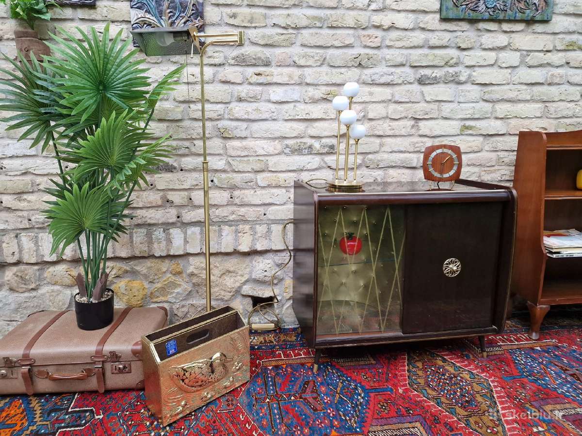 Vintažinė mid century riešutmedžio spintelė/baras - nuotraukos Nr. 7