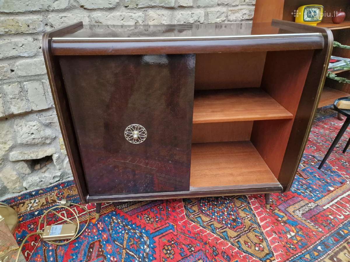 Vintažinė mid century riešutmedžio spintelė/baras - nuotraukos Nr. 24