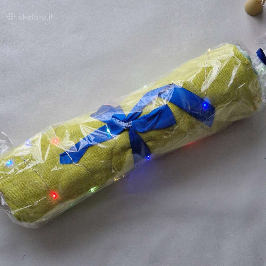 Paplūdimio rankšluostis su girlianda
