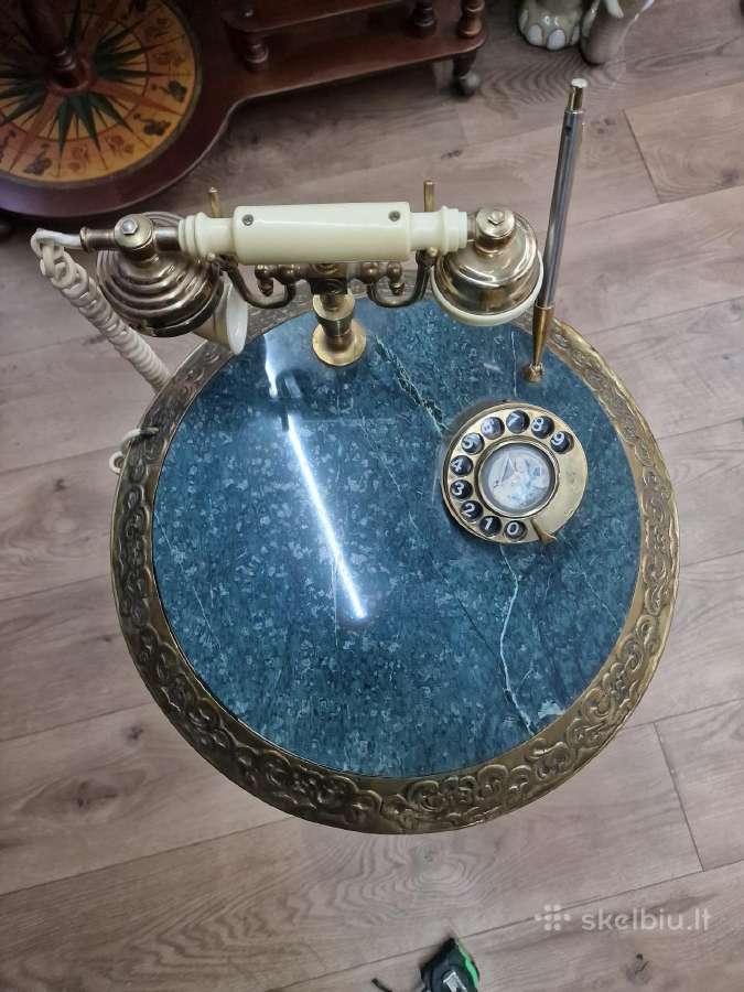 Staliukas Telefonas - nuotraukos Nr. 7