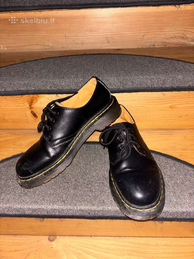Dr, Martens 1461 Ambassador