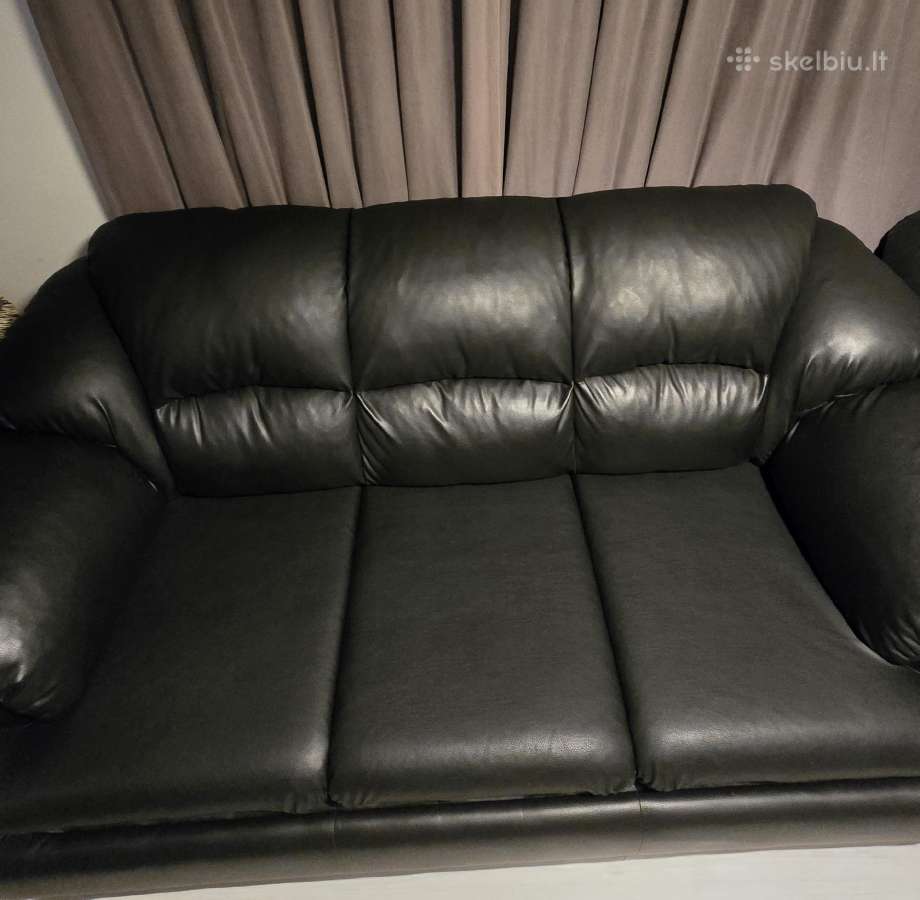 Juoda eko odos sofa