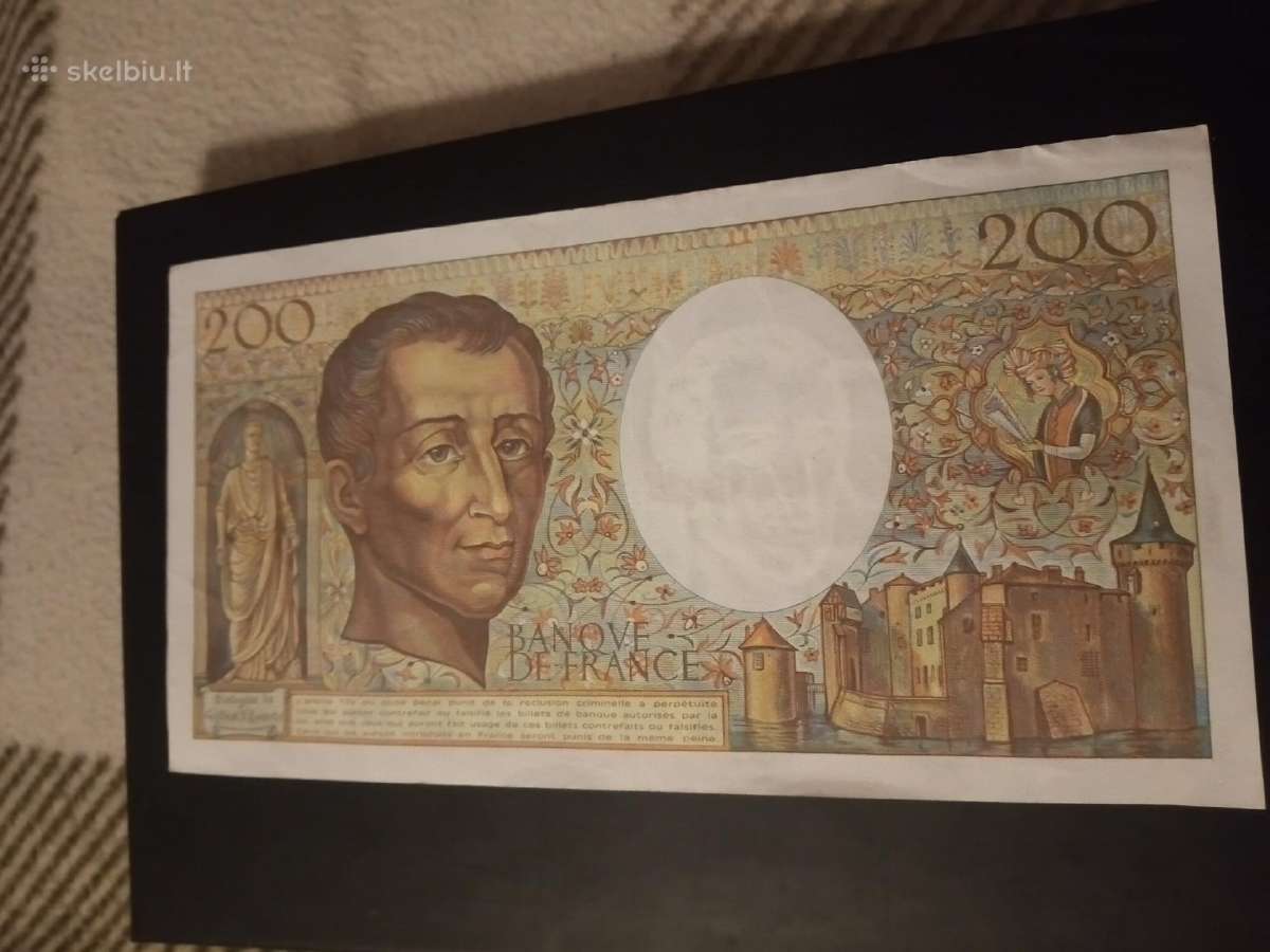 200 franku banknotas. Stovis