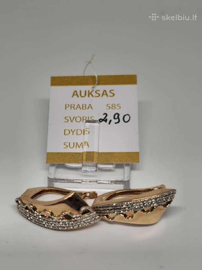 Auksiniai auskarai