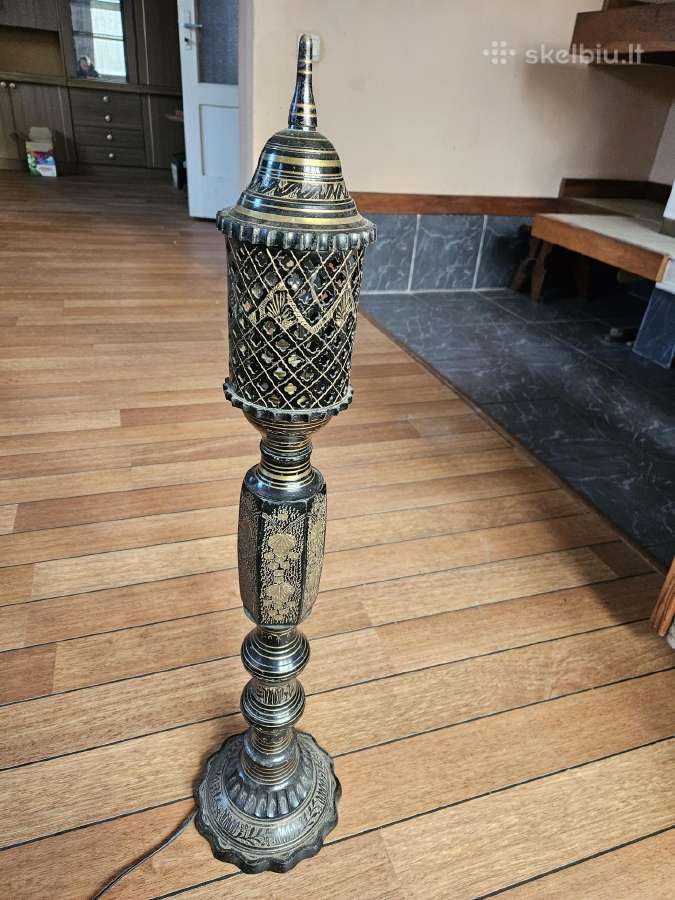 Rankų darbo indiškas šviestuvas