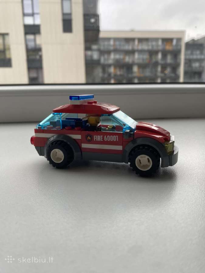 Lego City 60001 – Fire Chief Car, - nuotraukos Nr. 3