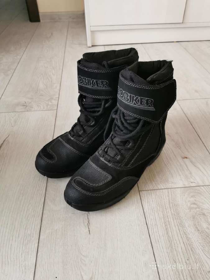 Moto batai - nuotraukos Nr. 18