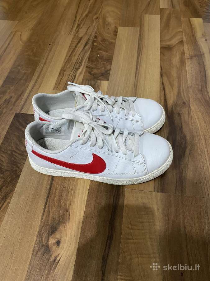 Nike Batai - nuotraukos Nr. 2