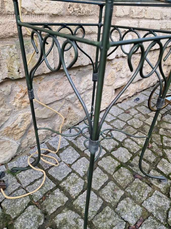 Vintažiniai kaltinio plieno konsoliniai staliukai - nuotraukos Nr. 10