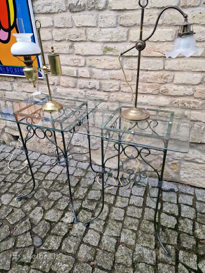 Vintažiniai kaltinio plieno konsoliniai staliukai - nuotraukos Nr. 20