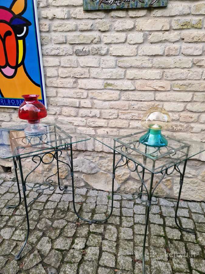Vintažiniai kaltinio plieno konsoliniai staliukai - nuotraukos Nr. 30