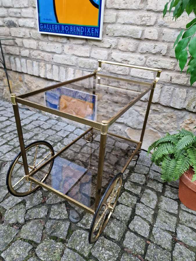 Vintažinis žalvario ir tonuoto stiklo servantas - nuotraukos Nr. 23