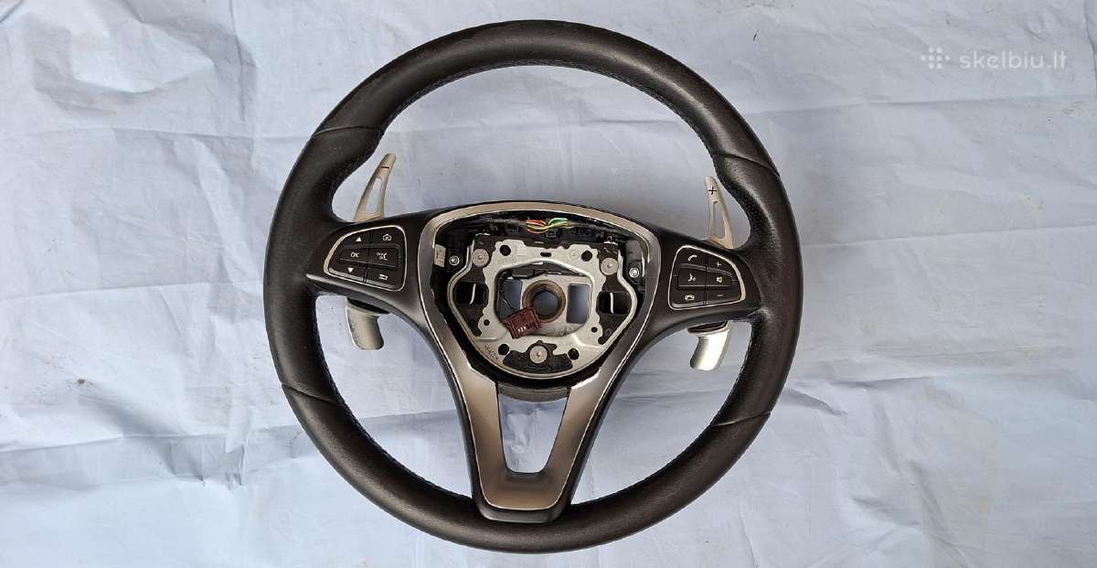 Mercedes benz w205 vairas
