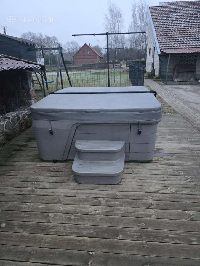 Šildomas jakuzi