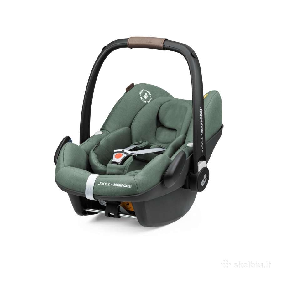 Maxi Cosi Familyfix 3+ Joolz kėdutė