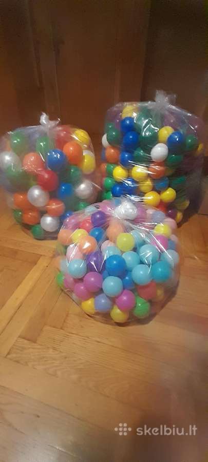 Plastikiniai kamuoliukai baseinams