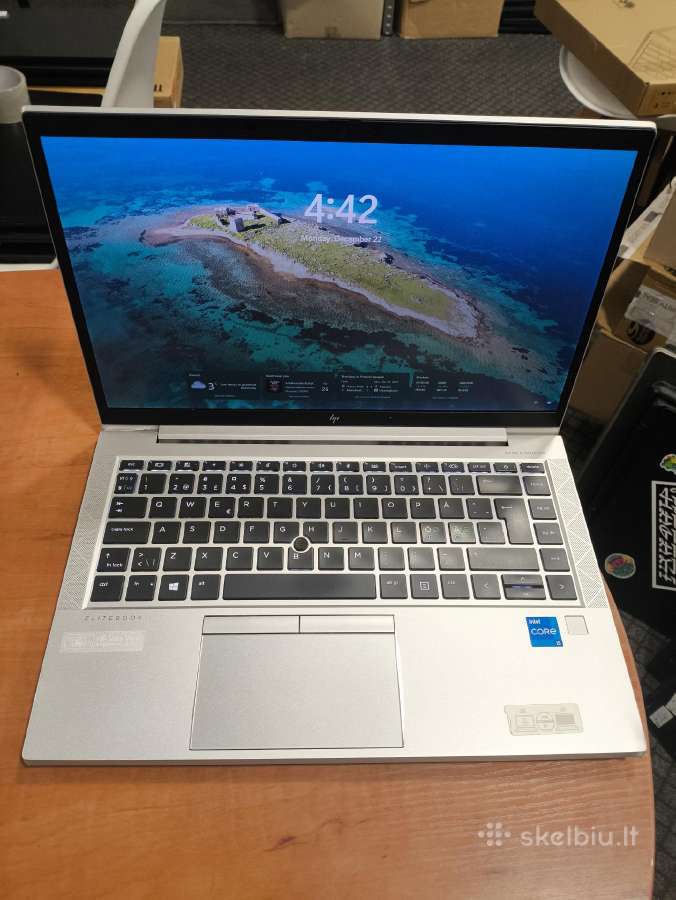 14.0 Elitebook i5-1135g7 16gb 256gb SSD 25%