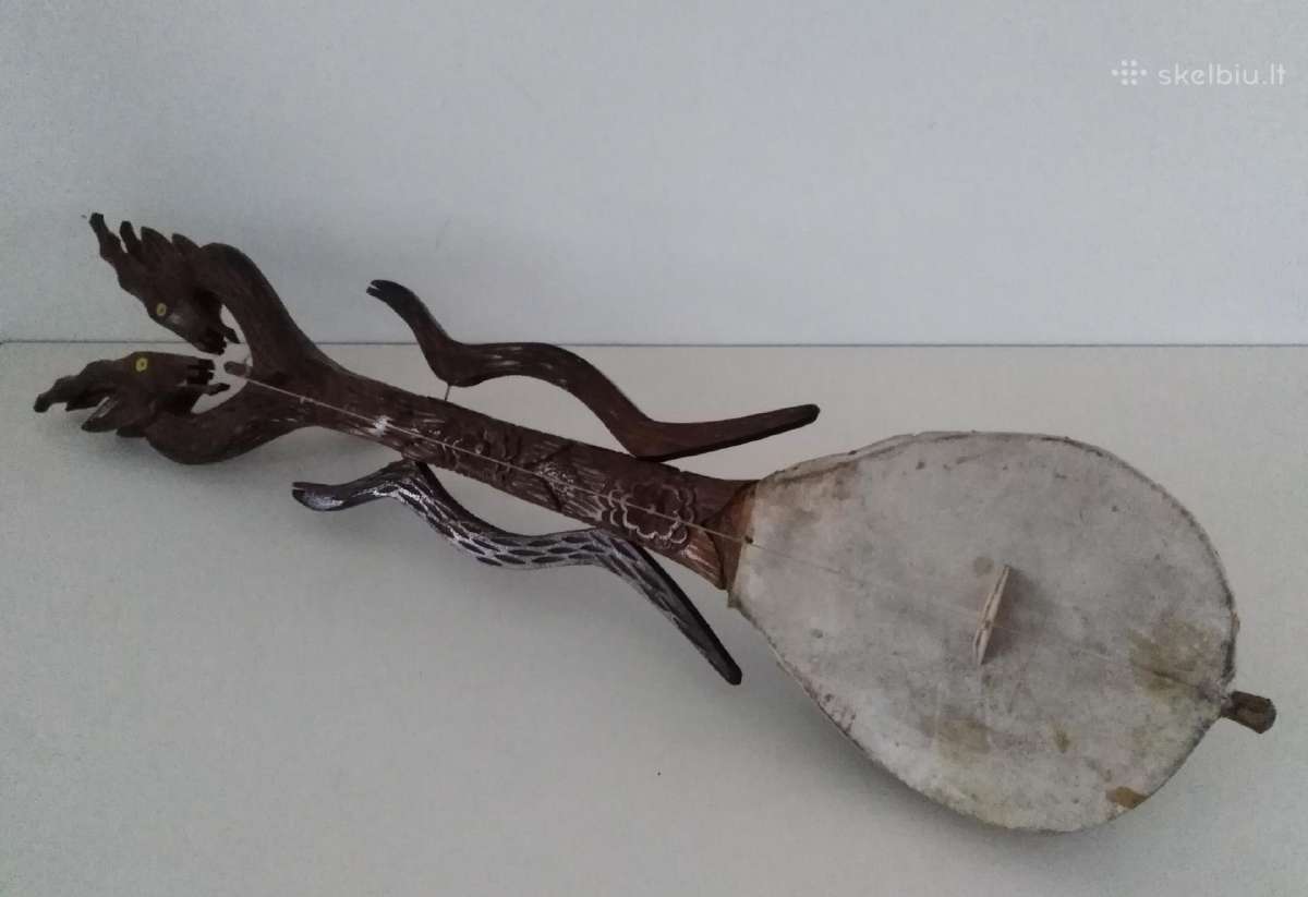 Gusle etnografinis instrumentas laheta gitara