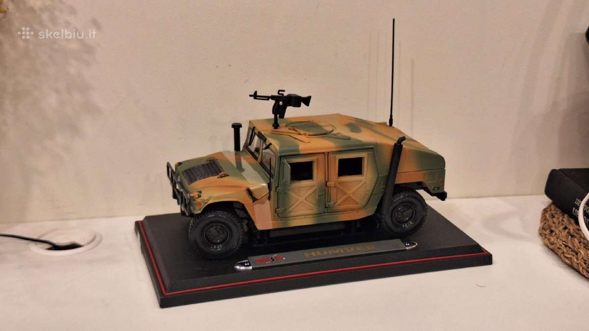 Humvee modeliukas, Maisto 1:18