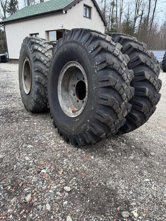 Manitou pritaikyti ratai su padangomis