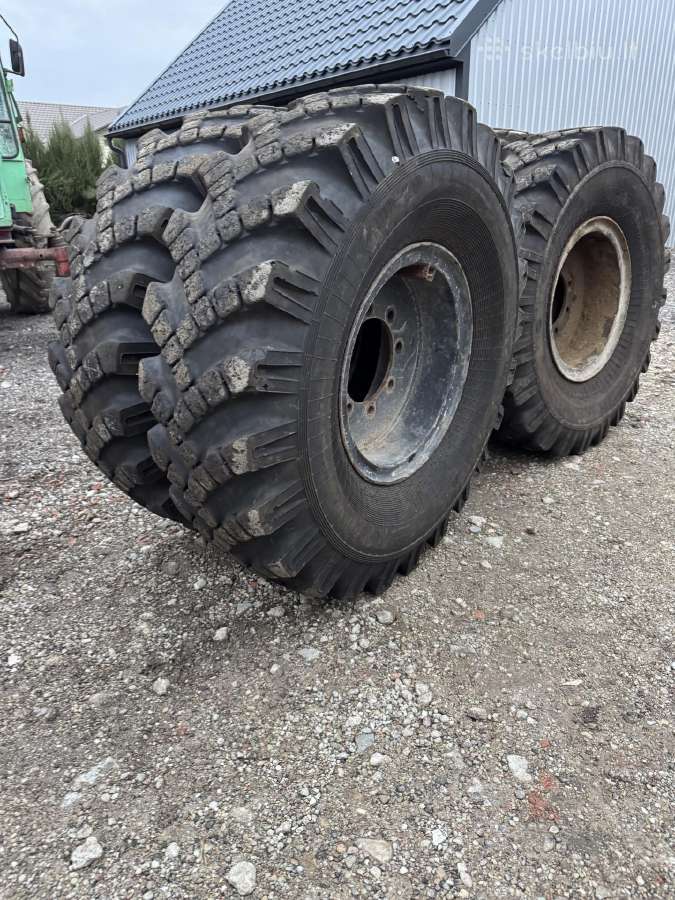 Manitou pritaikyti ratai su padangomis - nuotraukos Nr. 2