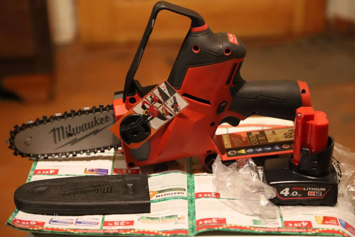 Milwaukee M12 Fhs