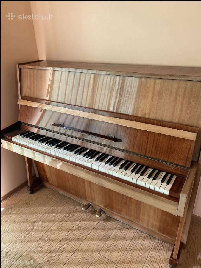 Pianinas “ Украина
