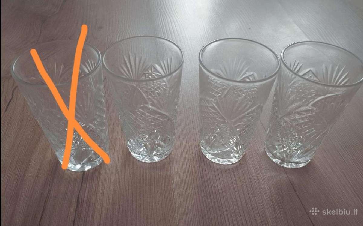 Stikliukai likeriui