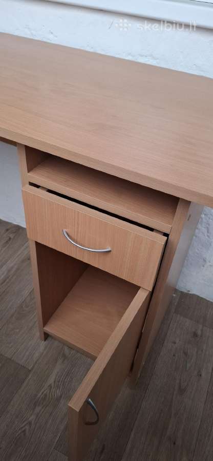 Rašomasis stalas