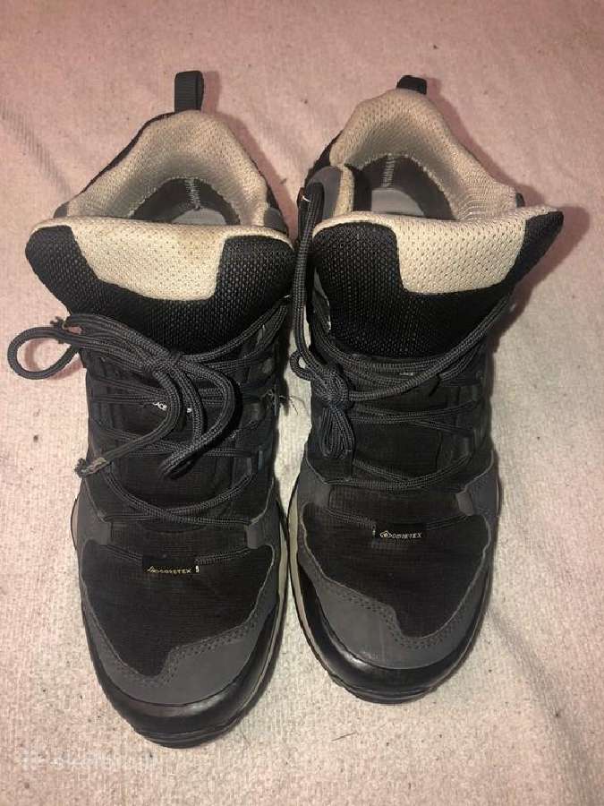 Adidas kedai - nuotraukos Nr. 3